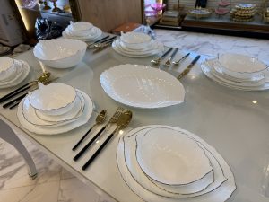 Dinner Set 26 Pcs (Leaf Shape)